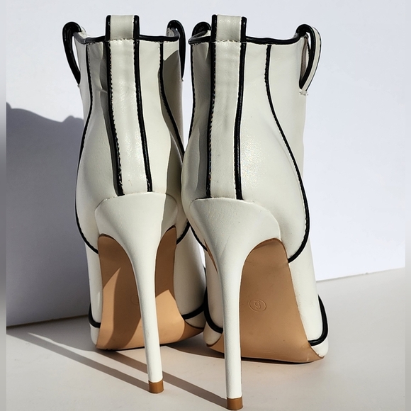 Liliana White Leather Pointed Toe Ankle Boots Women's Size 6 - Picture 5 of 10